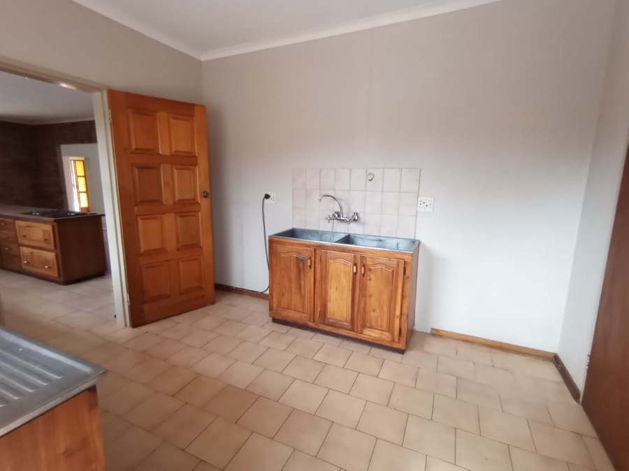 4 Bedroom Property for Sale in Parys Free State